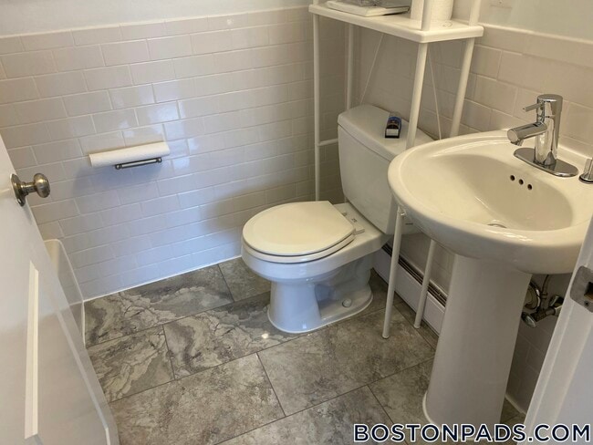 Photo - 134 Summer St Unidad 32