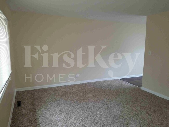 Photo - 18642 Karen Ln