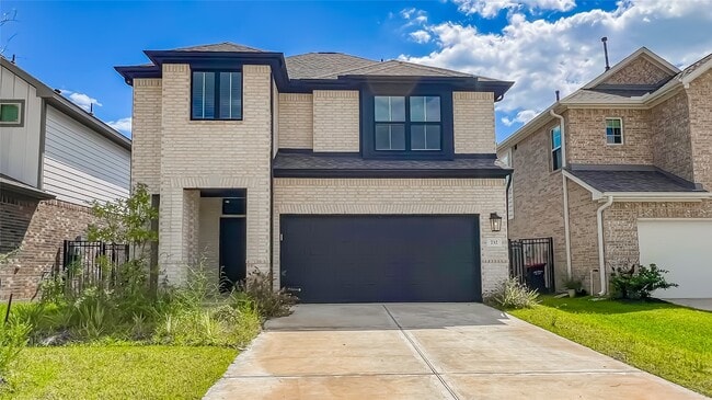 Photo - 732 Lake Lacosta Dr