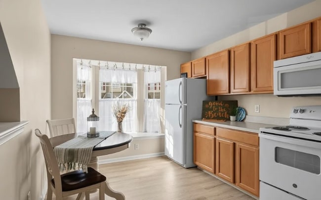 Photo - 107 Nicole Ct