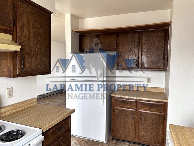 Photo - 714 Downey St Unit 18