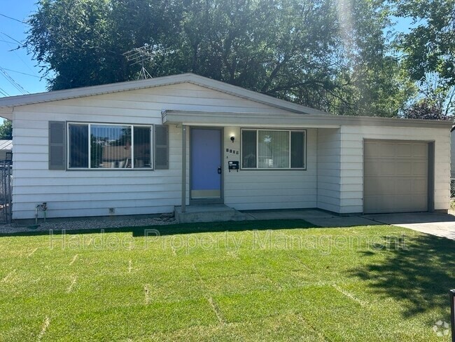 Building Photo - 1109 W Dundee St Rental