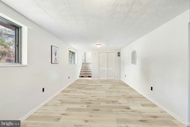 Photo - 7608 Wellesley Dr