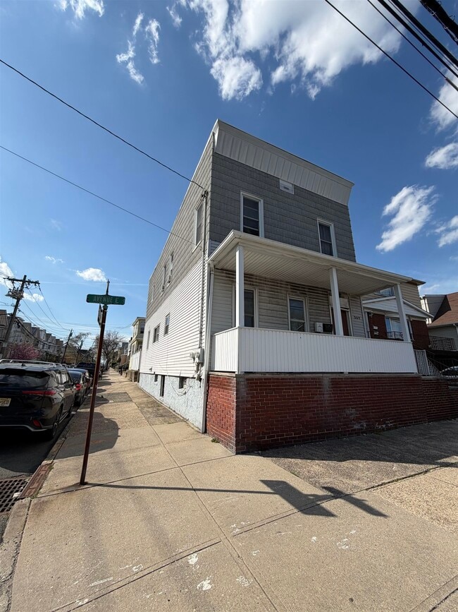 Building Photo - 369-371-371 Ave E