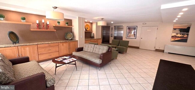 Photo - 2401 H St NW Unit 904