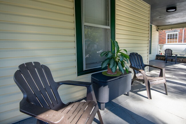 Photo - 6622 Division Ave