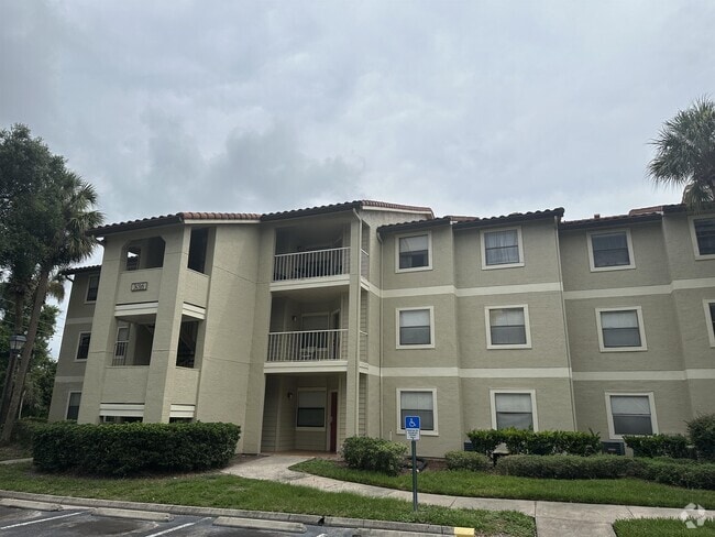Building Photo - 3016 Parkway Blvd Rental