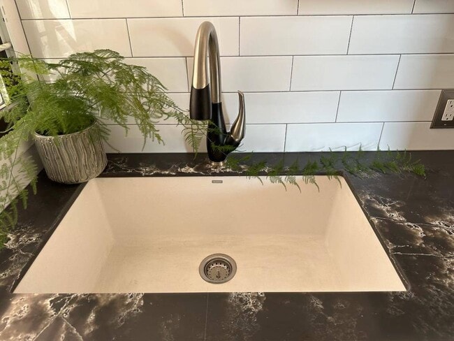 Photo - 42 Park Terrace E