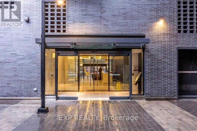 Photo - 158 Front St E Unité 319