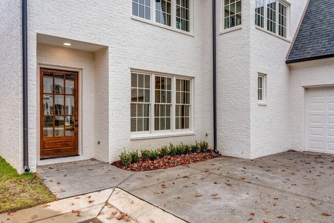 Photo - 455 Oma Cove