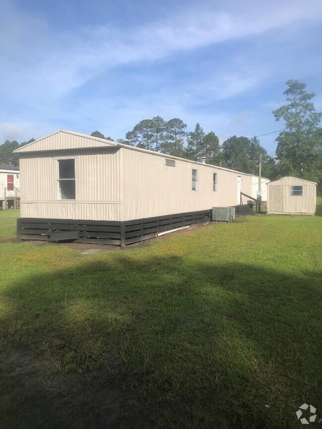 Building Photo - 11 Stewart Pines Loop NE Rental