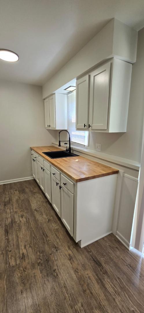 Photo - 5287 Kalamazoo Ave SE