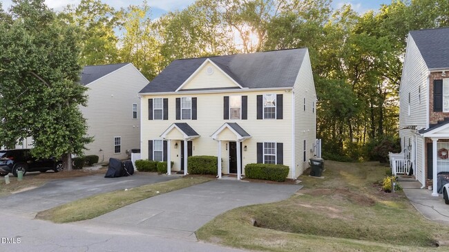 Photo - 225 Woodson Dr