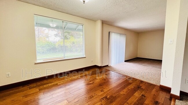 Photo - 1613 S Palouse Pl