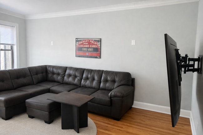 Photo - 3610 N Claremont Ave