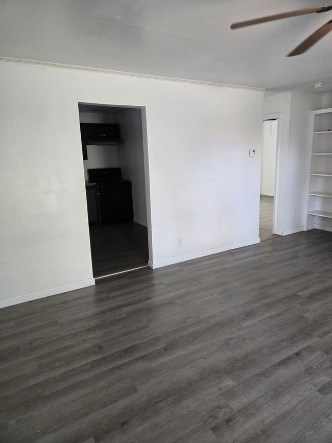 Photo - Spacious 4-Bedroom Home with Large Fenced Yard in a Quiet Neighborhood