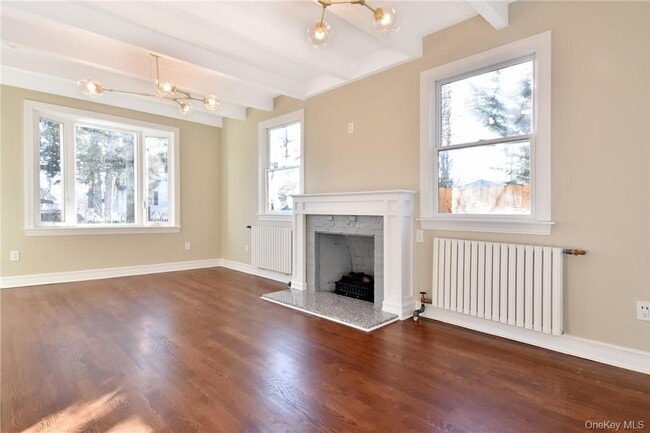 Photo - 19 Longmeadow Rd