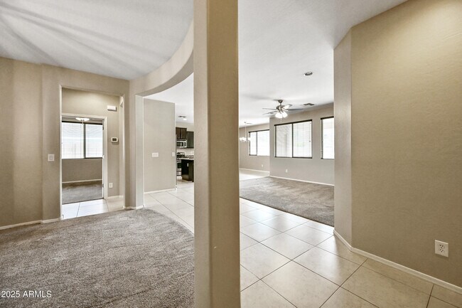 Photo - 2513 W Hayduk Rd