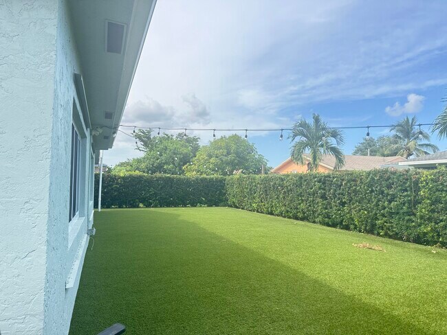 Photo - 7008 NW 99th Ave