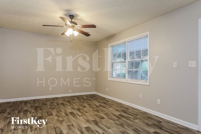 Photo - 6700 Hidden Brook Trail