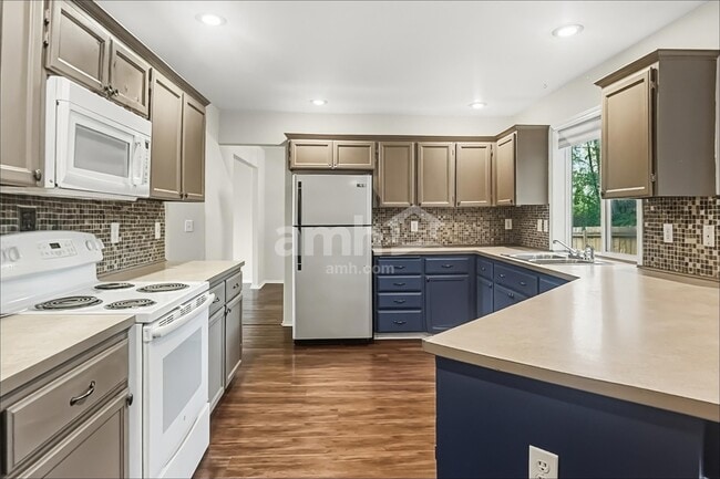 Photo - 14905 93rd Ave E