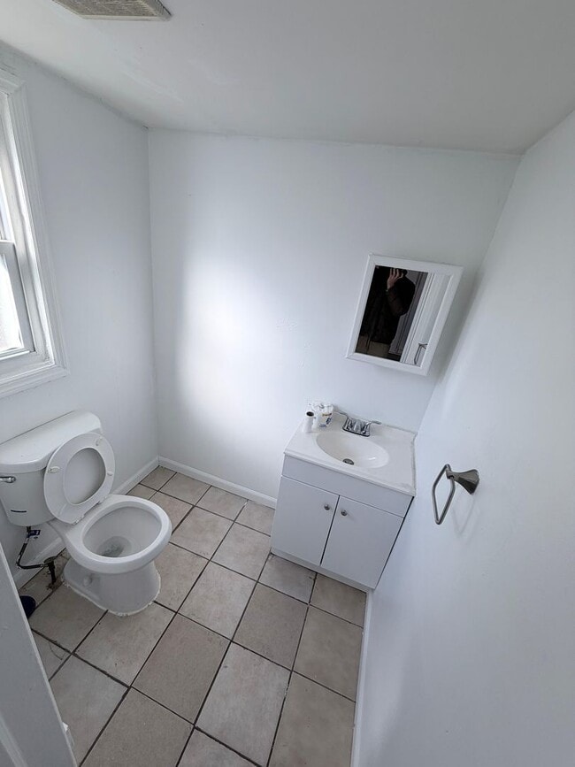 Photo - 415 Hudson St