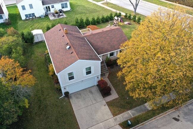 Photo - 1327 Larchmont Dr