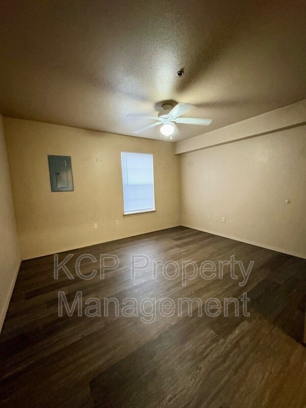 6400 Massard Rd