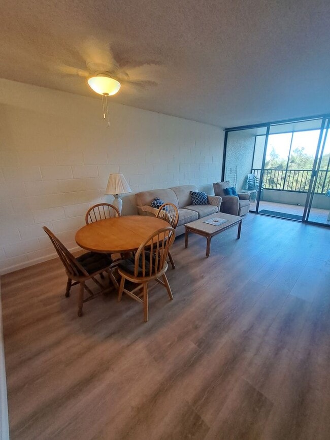Building Photo - Mauna Loa Shores Condo Unit 409