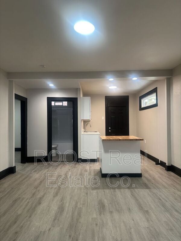 Photo - 98-100 N Hague Ave