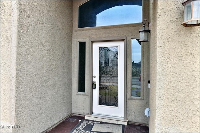 Photo - 5005 Moon Ranch Ln