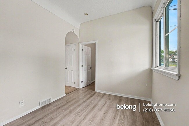 Photo - 3326 Walton Ave