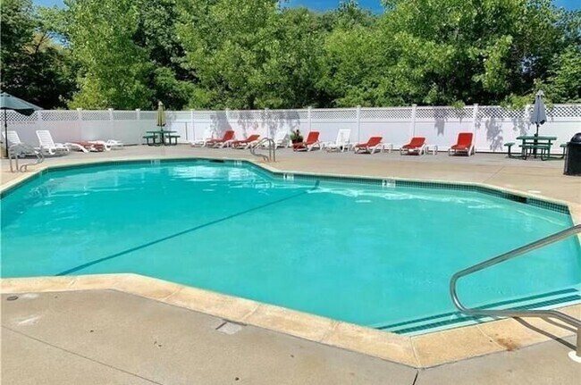 108 E Mill St Unit 103
