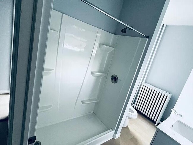 Building Photo - 367 Hudson Ave