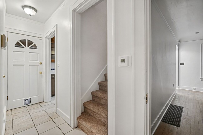 Photo - 9222 35th Ave SW