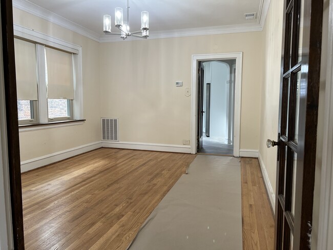 Dining Room - 9434 S Justine St Unit 03