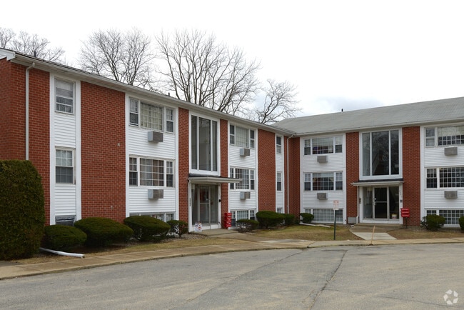 Evergreen Apartments