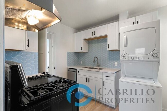 4571 North Ave Unit B