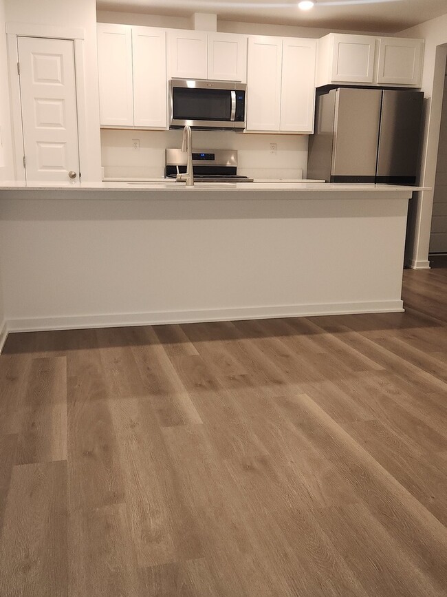 Photo - 2334 Noble Ln