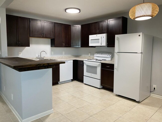 Photo - 810 Lake Shore Dr Condo Unit 17