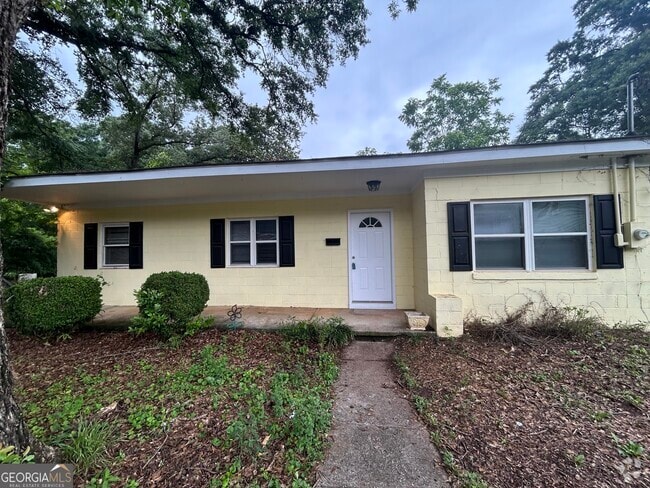 Building Photo - 111 Magnolia Dr Rental
