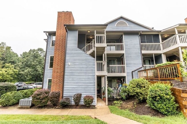 Building Photo - 358 S Pantops Dr Rental