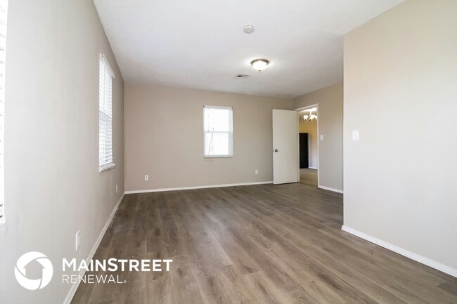 Photo - 4205 SE 41st St