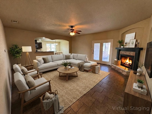 Photo - 601 W Little Dipper Dr