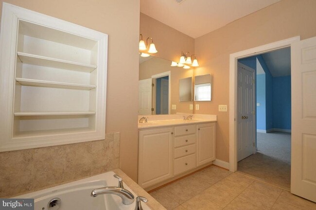 Photo - 43076 La Riva Dr