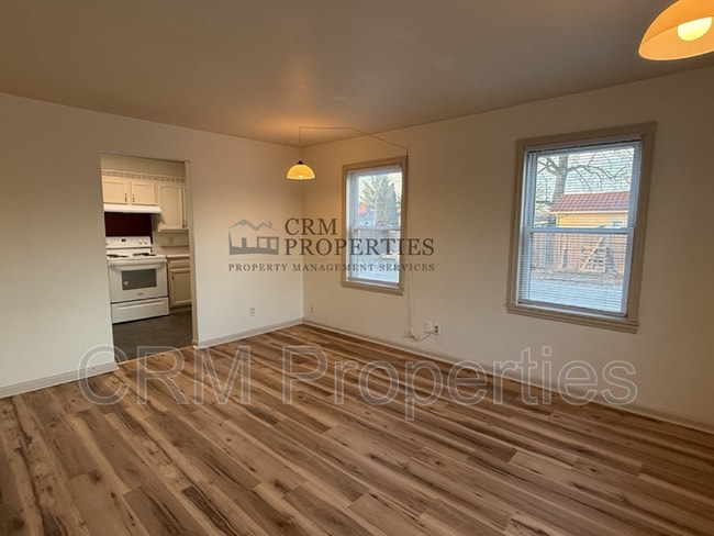 Photo - 1301 S Waugh St