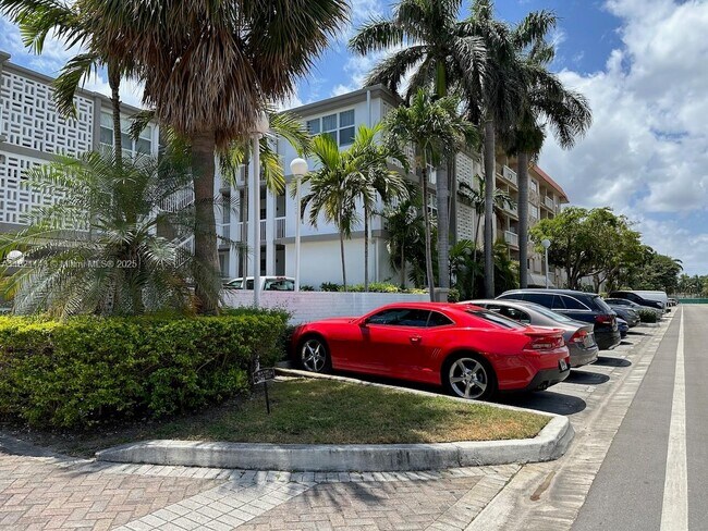 Photo - 1080 99th St Unidad 332