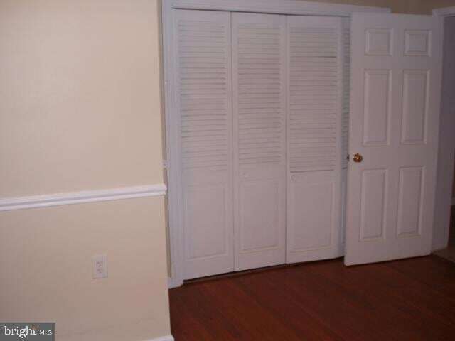 Building Photo - 1559 19th St N Unit 3