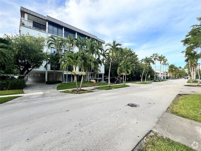 Building Photo - 155 Sunrise Dr Unit 3A Rental