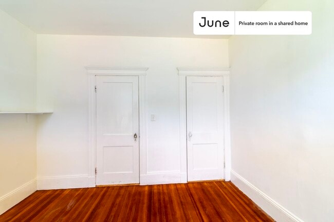 Photo - Room in Shared 5 bed/2 bath home Unit D